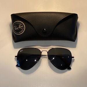 Ray-Ban Aviators RB3025 - Black Lenses, Black Frames, 58mm